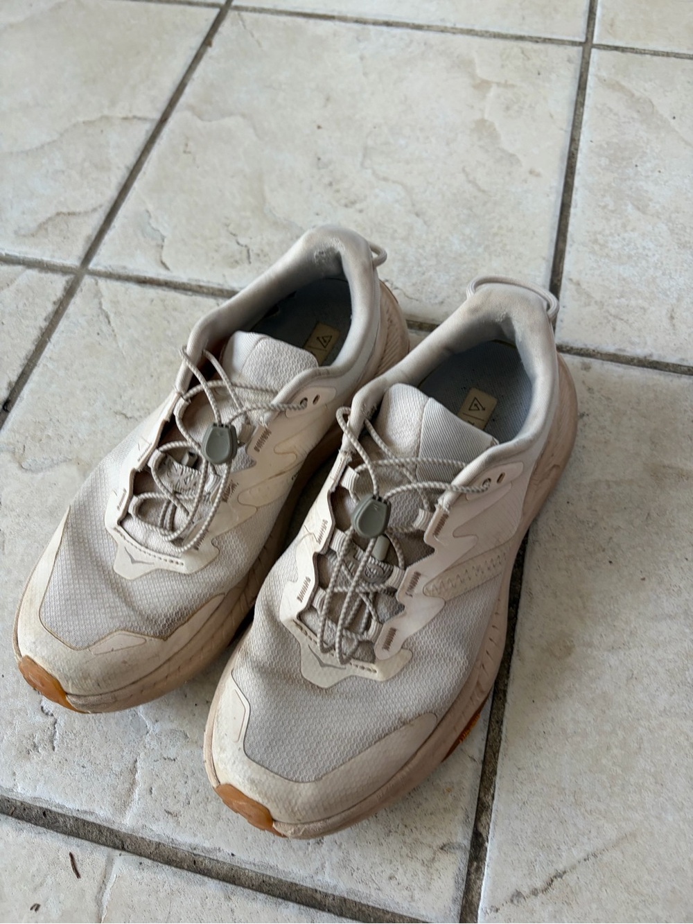 Hoka One One transport size 7
